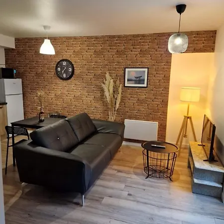 Logement de caractère en haute ville de Quimperlé Extérieur photo
