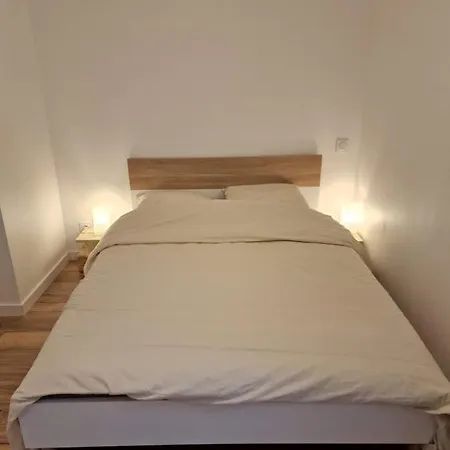 Logement de caractère en haute ville de Quimperlé Extérieur photo