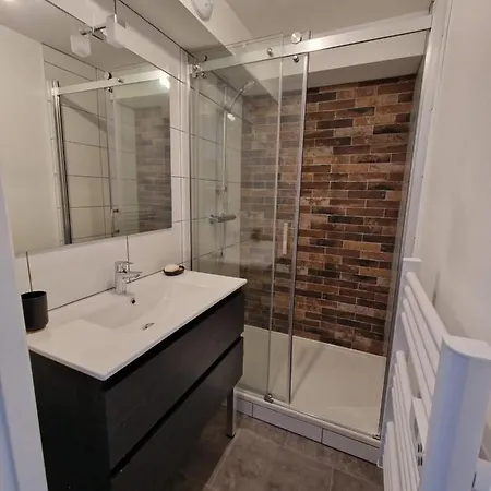Logement de caractère en haute ville de Quimperlé Extérieur photo