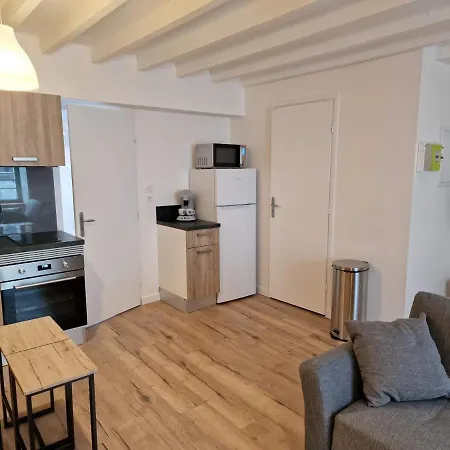 Logement de caractère en haute ville de Quimperlé Extérieur photo