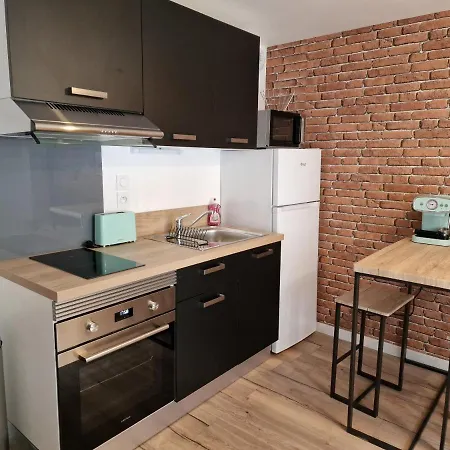 Logement de caractère en haute ville de Quimperlé Extérieur photo
