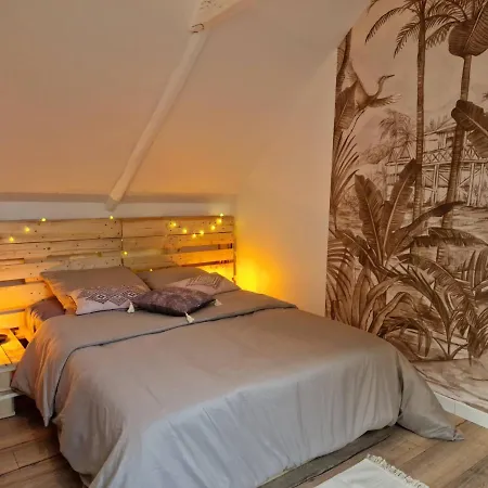 Logement de caractère en haute ville de Quimperlé Extérieur photo