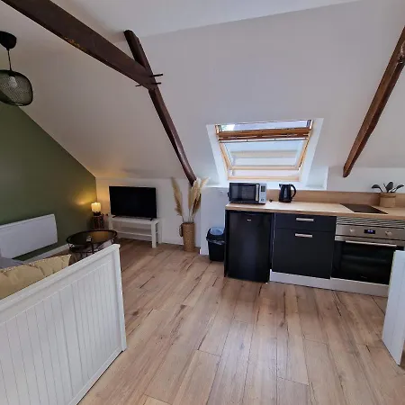 Logement de caractère en haute ville de Quimperlé Extérieur photo