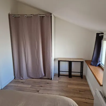 Logement de caractère en haute ville de Quimperlé Extérieur photo