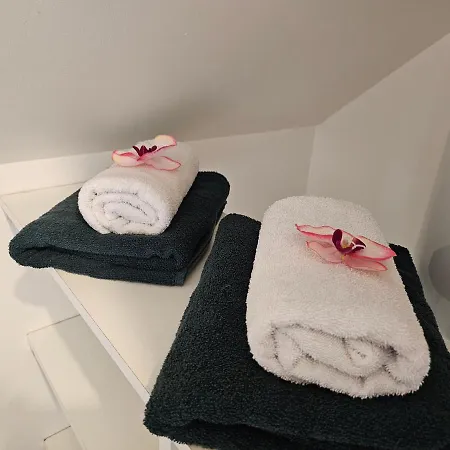Logement de caractère en haute ville de Quimperlé Extérieur photo