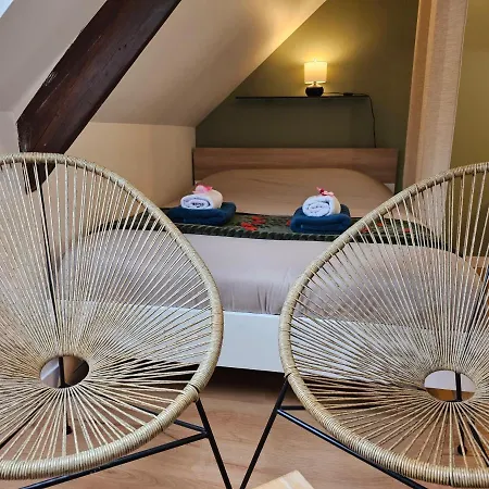 Logement de caractère en haute ville de Quimperlé Extérieur photo
